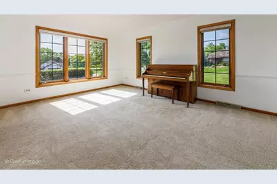 23 Squire Road, Hawthorn Woods, IL 60047 - Photo 5