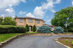 23 Squire Rd, Hawthorn Woods, IL 60047 - Photo 1