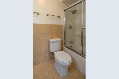 2210 Country Club Drive #26, Woodridge, IL 60517 - Photo 9