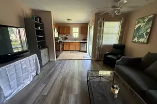 37 Gant Cir, Streamwood, IL 60107 - Photo 7