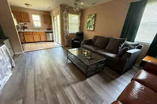 37 Gant Cir, Streamwood, IL 60107 - Photo 5