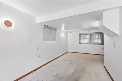8351 W 99th Street, Palos Hills, IL 60465 - Photo 11