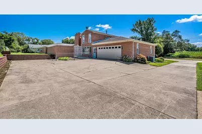 217 W Frank Street, Geneseo, IL 61254 - Photo 3