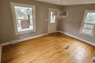 121 Fourth St, Libertyville, IL 60048 - Photo 15