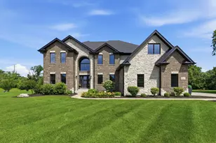 7812 Northwoods Dr, Frankfort, IL 60423 - Photo 1