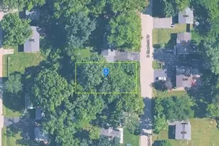 2611 E Chestnut Dr, Wonder Lake, IL 60097 - Photo 1