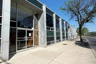 5765 N Lincoln Ave, Chicago, IL 60659 - Photo 1