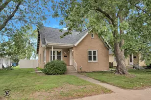 719 N Kennedy Dr, Kankakee, IL 60901 - Photo 1