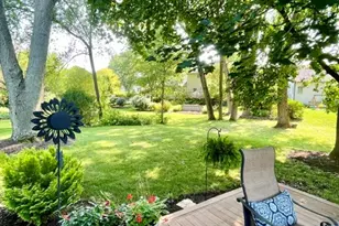 215 Chasse Cir, Saint Charles, IL 60174 - Photo 29