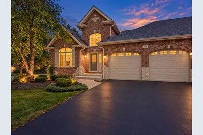 701 Kelly Court, Roselle, IL 60172 - Photo 3