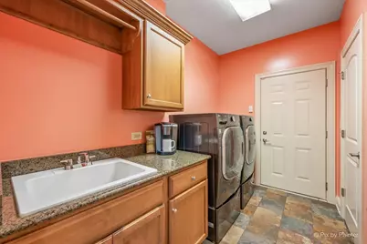 701 Kelly Court, Roselle, IL 60172 - Photo 53