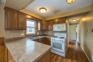 12716 S Saginaw Ave, Chicago, IL 60633 - Photo 9