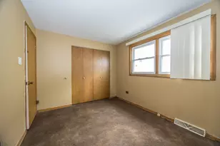 12716 S Saginaw Ave, Chicago, IL 60633 - Photo 13