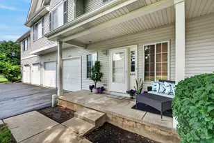 446 Borden St, Woodstock, IL 60098 - Photo 5