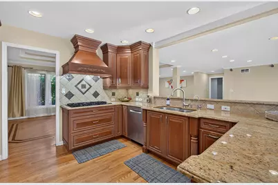 14637 W River Oaks Drive, Lincolnshire, IL 60069 - Photo 9
