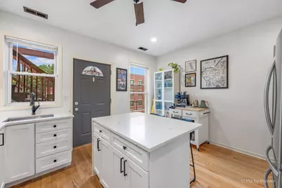 4512 S Greenwood Avenue #3, Chicago, IL 60653 - Photo 9
