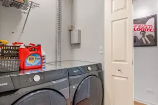4512 S Greenwood Ave, Chicago, IL 60653 - Photo 17