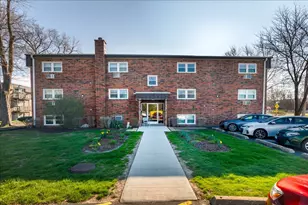 5740 East Ave, Countryside, IL 60525 - Photo 1