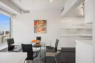 161 E Chicago Ave, Chicago, IL 60611 - Photo 11