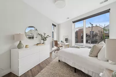 1045 W Cornelia Avenue #403, Chicago, IL 60657 - Photo 11