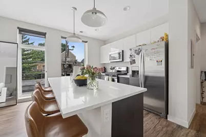 1045 W Cornelia Avenue #403, Chicago, IL 60657 - Photo 5