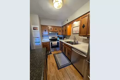 150 E Grand Avenue #302, Elmhurst, IL 60126 - Photo 9