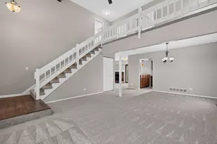 510 N Thornwood Dr, McHenry, IL 60050 - Photo 9