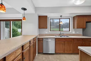 510 N Thornwood Dr, McHenry, IL 60050 - Photo 13