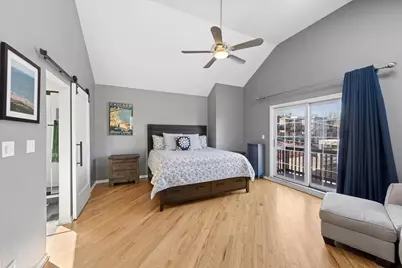 2338 N Oakley Avenue, Chicago, IL 60647 - Photo 13