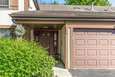 369 Southbury Court #D2, Schaumburg, IL 60193 - Photo 3
