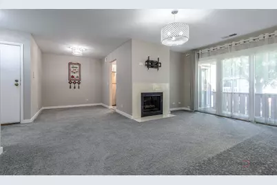 369 Southbury Court #D2, Schaumburg, IL 60193 - Photo 13
