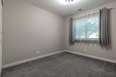 369 Southbury Court #D2, Schaumburg, IL 60193 - Photo 17
