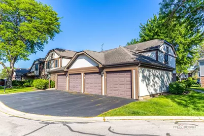 369 Southbury Court #D2, Schaumburg, IL 60193 - Photo 1