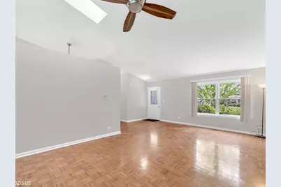 74 Bedford Road, Mundelein, IL 60060 - Photo 7