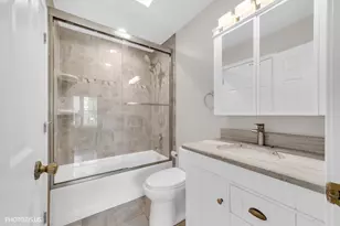 74 Bedford Rd, Mundelein, IL 60060 - Photo 19