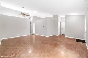 74 Bedford Rd, Mundelein, IL 60060 - Photo 5