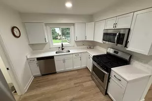 321 N Fairview Ave, Mount Prospect, IL 60056 - Photo 5