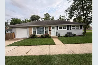 321 N Fairview Avenue, Mount Prospect, IL 60056 - Photo 1