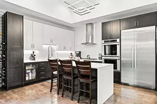2029 W George St, Chicago, IL 60618 - Photo 9