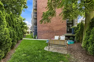 2029 W George St, Chicago, IL 60618 - Photo 55