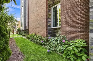 2029 W George St, Chicago, IL 60618 - Photo 53