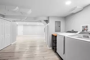 10831 S Longwood Dr, Chicago, IL 60643 - Photo 35