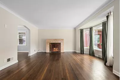 10831 S Longwood Drive, Chicago, IL 60643 - Photo 5