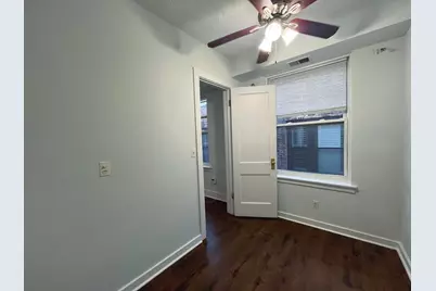 3727 N Pine Grove Avenue #404, Chicago, IL 60613 - Photo 5