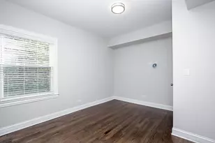 2648 W Lunt Ave, Chicago, IL 60645 - Photo 11