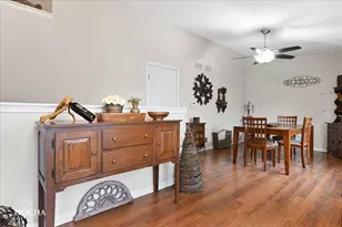 190 N Juniper St, Cortland, IL 60112 - Photo 5