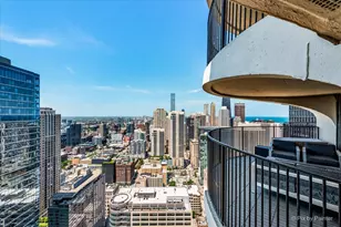 300 N State St, Chicago, IL 60654 - Photo 23