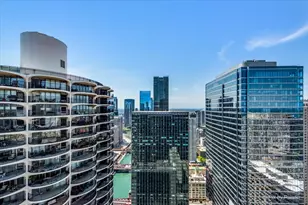 300 N State St, Chicago, IL 60654 - Photo 25