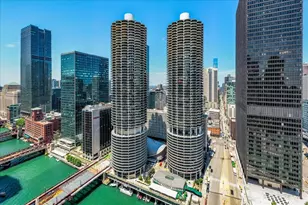 300 N State St, Chicago, IL 60654 - Photo 17