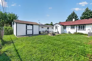 8743 S Kolin Ave, Hometown, IL 60456 - Photo 17